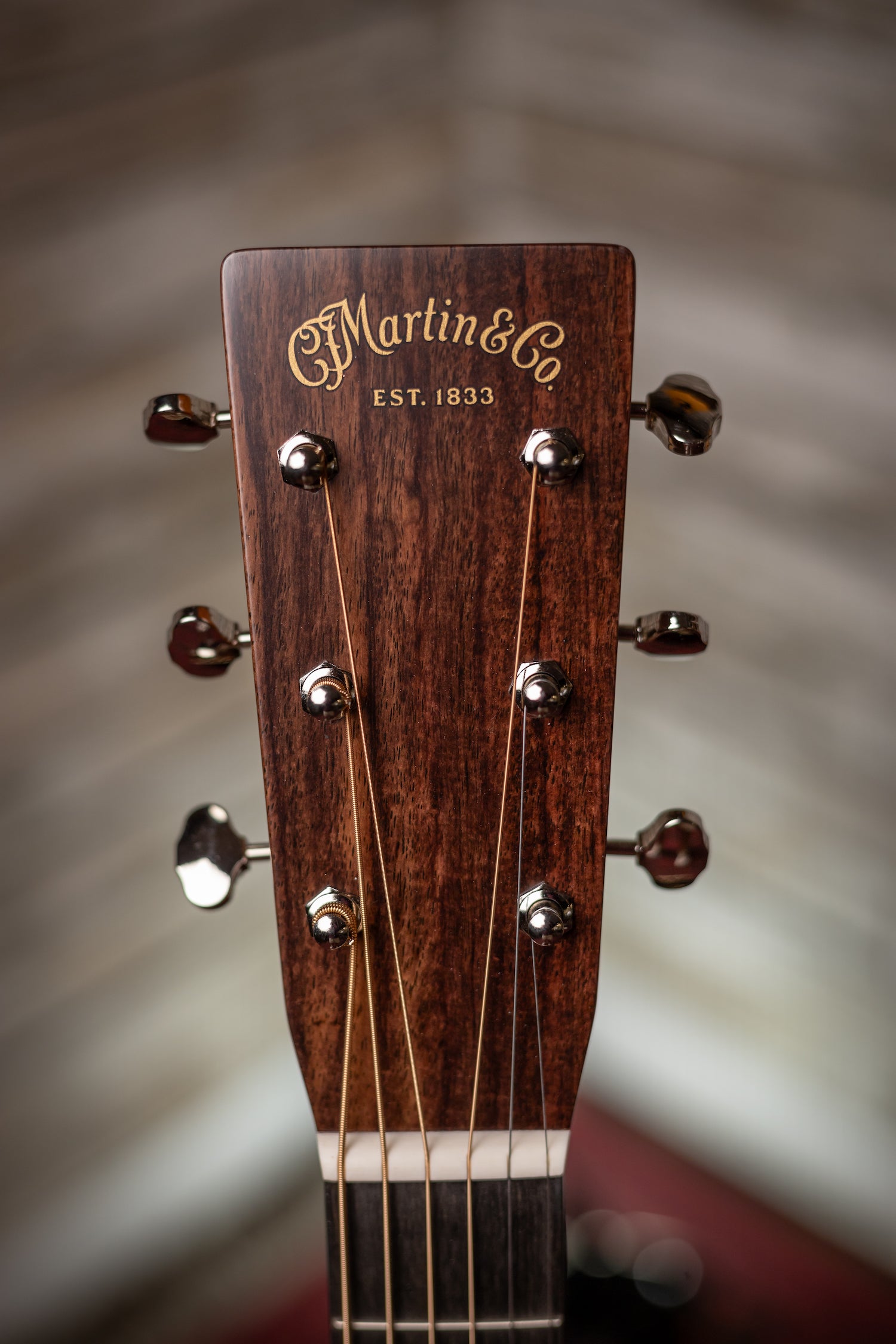 Martin OM-28 Acoustic Guitar - Natural