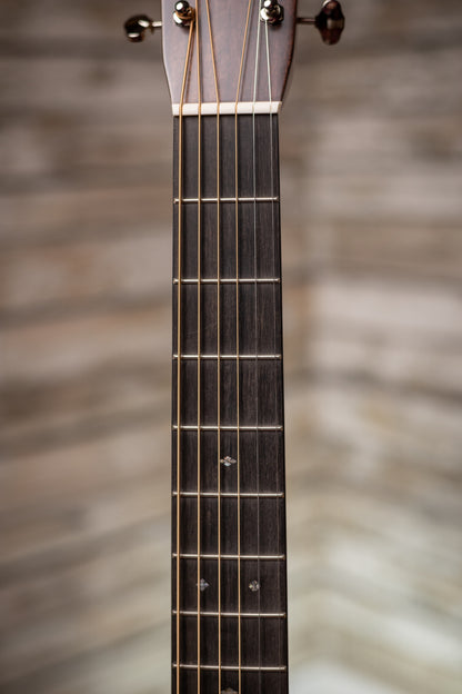 Martin OM-28 Acoustic Guitar - Natural