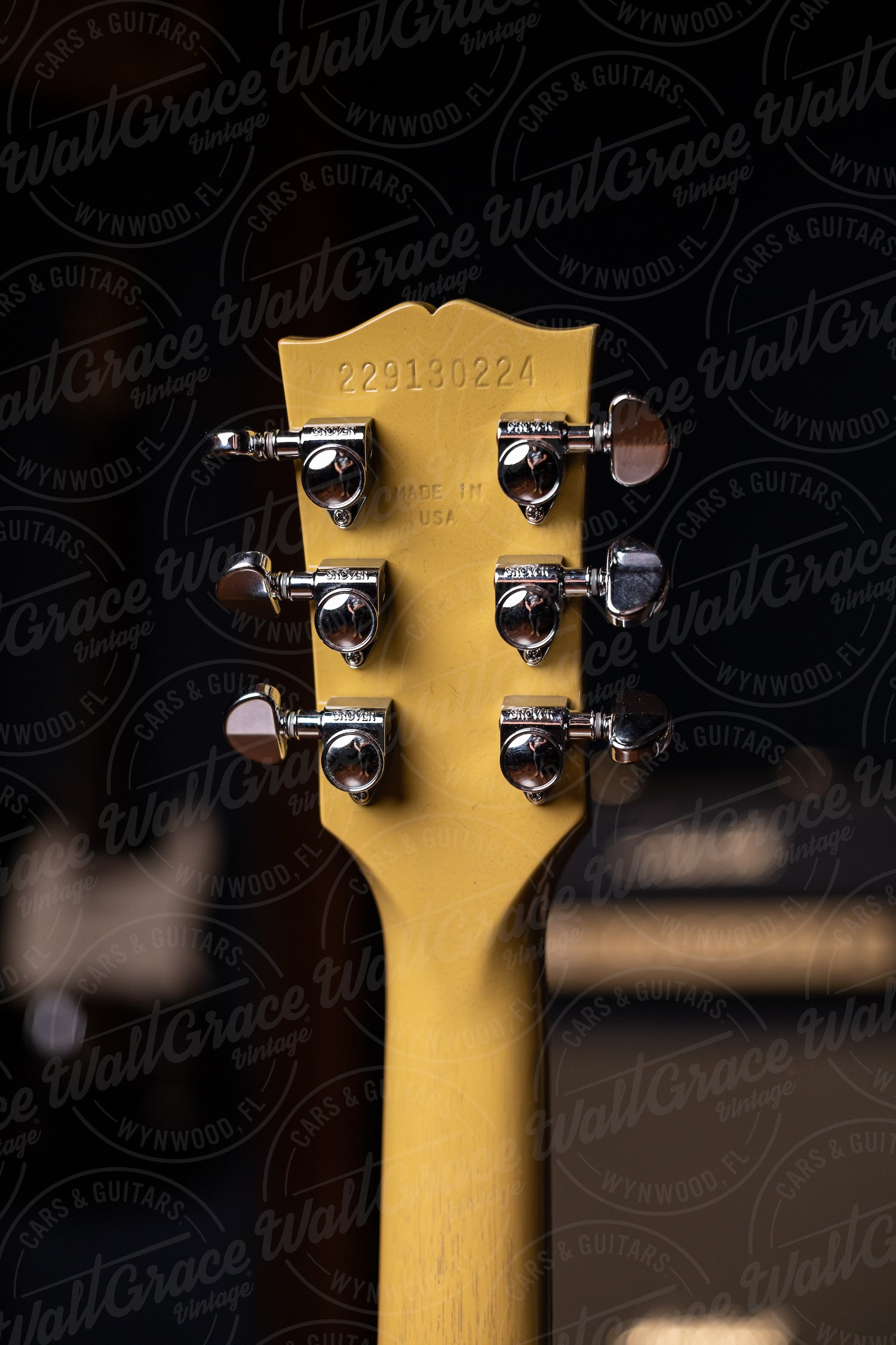 Gibson SG Standard Electric Guitar - TV Yellow