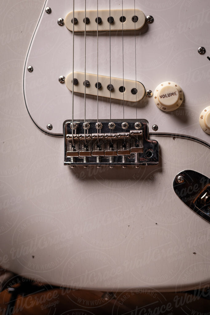 Fender Custom Shop Limited Edition '64 Stratocaster Journeyman Relic With Closet Classic Hardware - Aged Olympic White