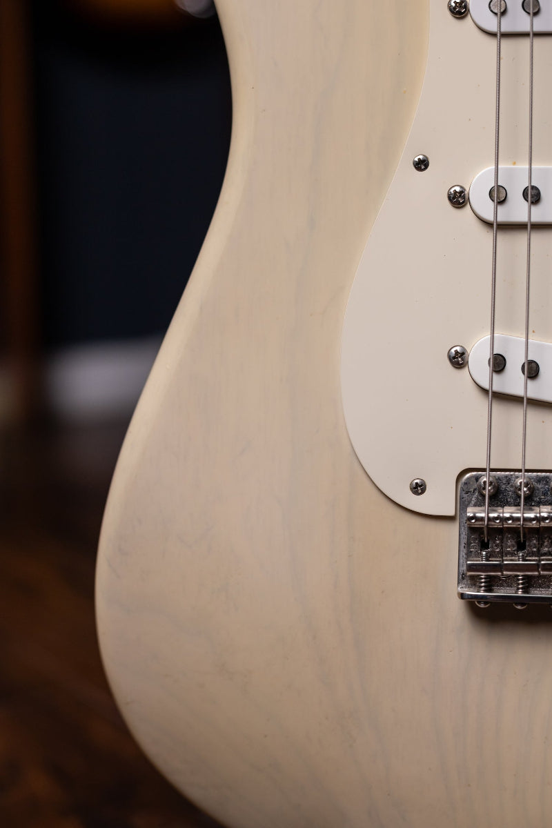 2011 Fender Custom Shop Wildwood Dealer Select 10 1957 Stratocaster Electric Guitar - White Blonde