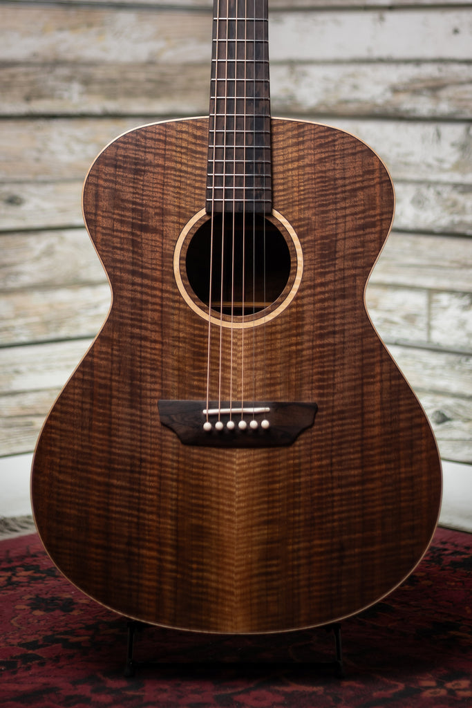 Donovan Leah Guitars Caroline Master Grade Acoustic Guitar - Natural