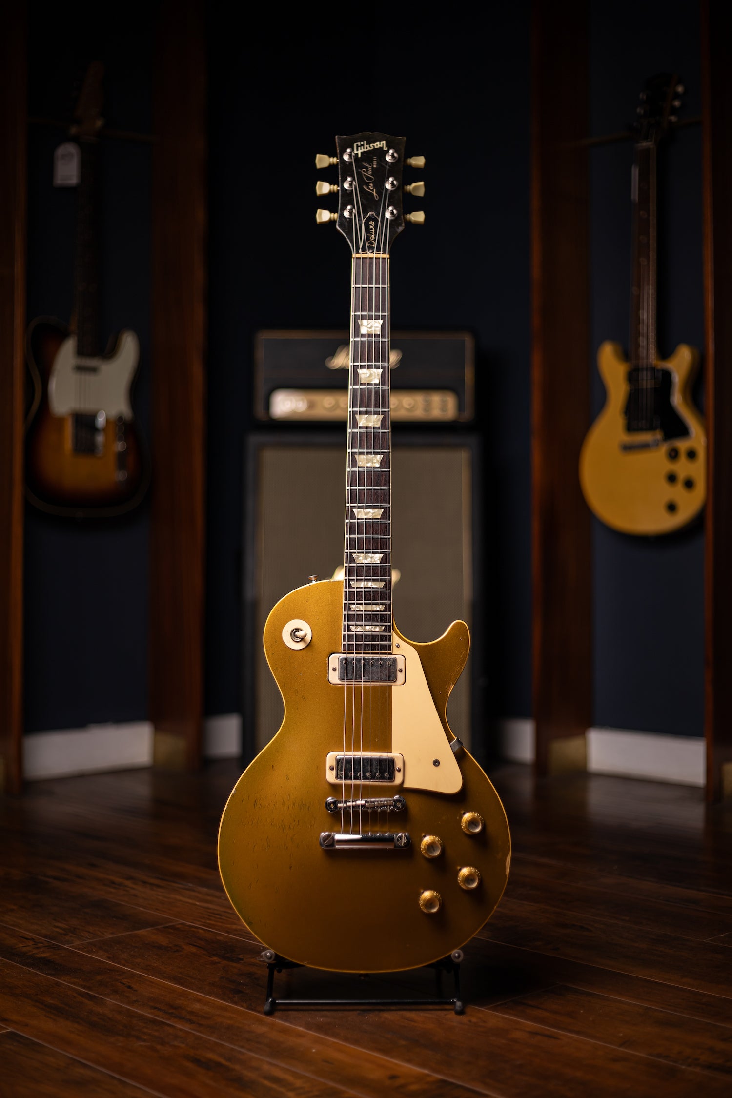 1971 Gibson Les Paul Deluxe Electric Guitar - Goldtop
