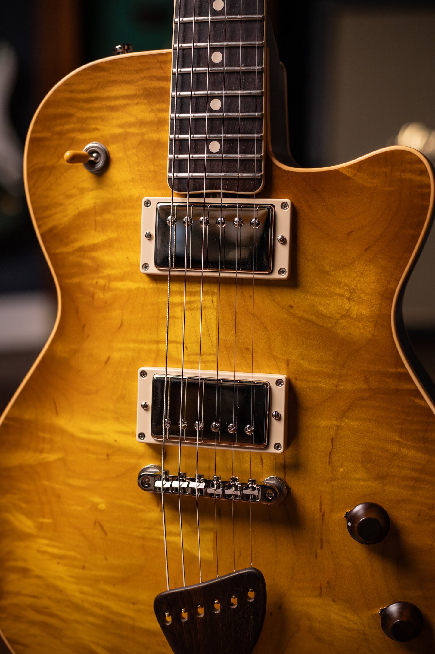 2023 Gil Yaron Bone Voyage Guitar - Sunburst
