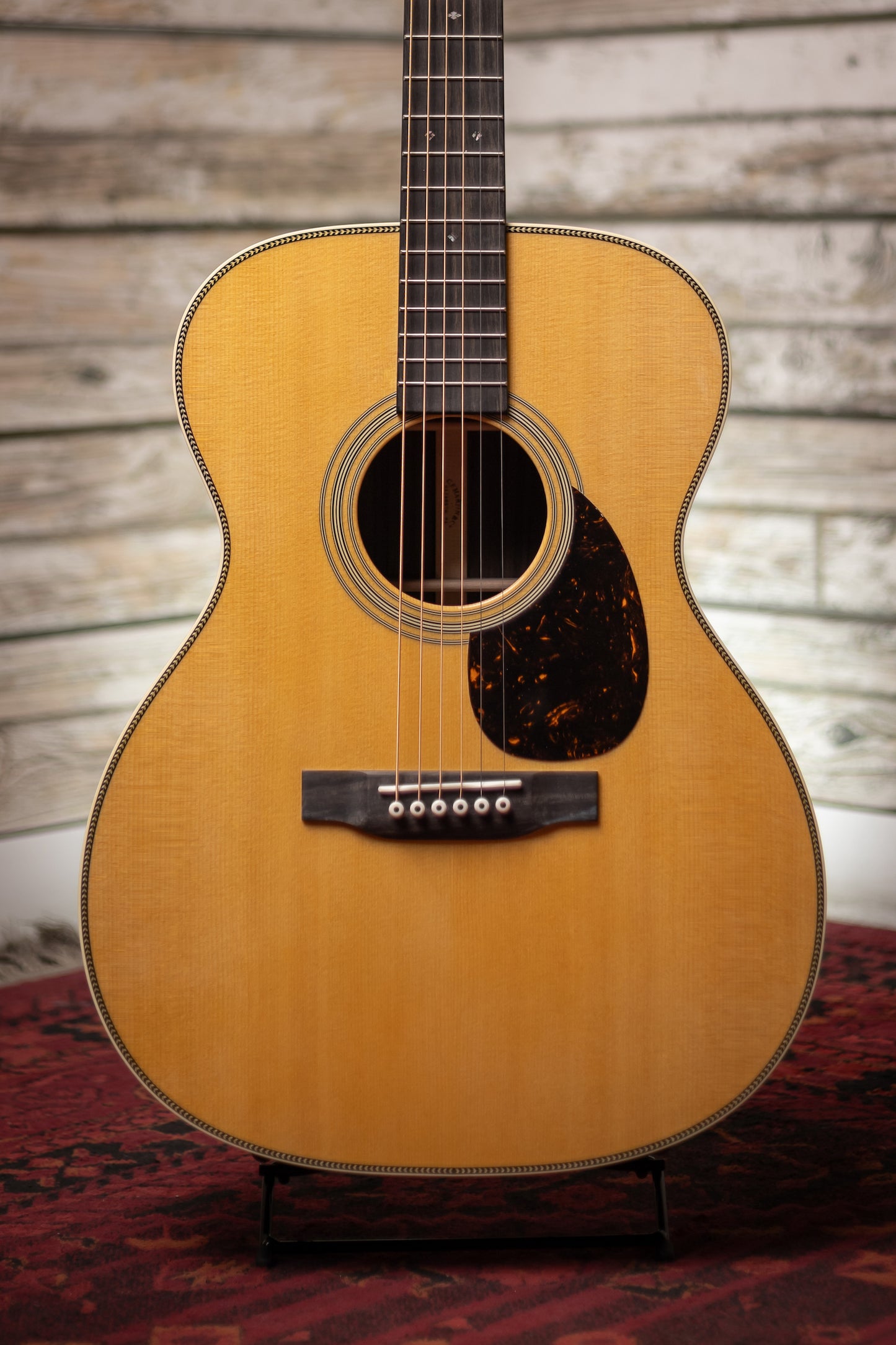 Martin OM-28 Acoustic Guitar - Natural