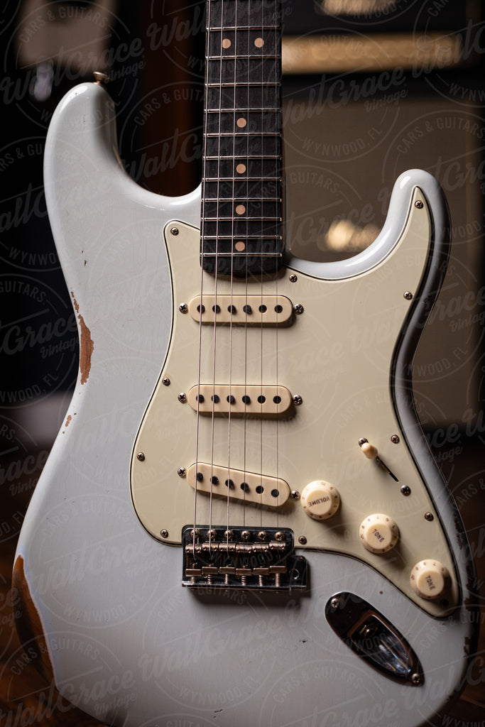 Fender Custom Shop Limited-Edition '63 Stratocaster Relic Electric Guitar - Super Faded Aged Sonic Blue