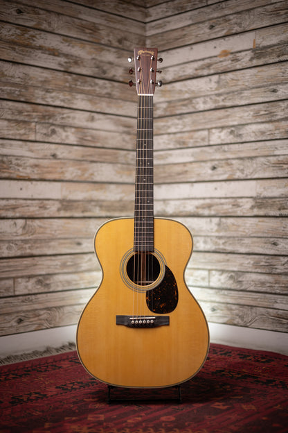 Martin OM-28 Acoustic Guitar - Natural