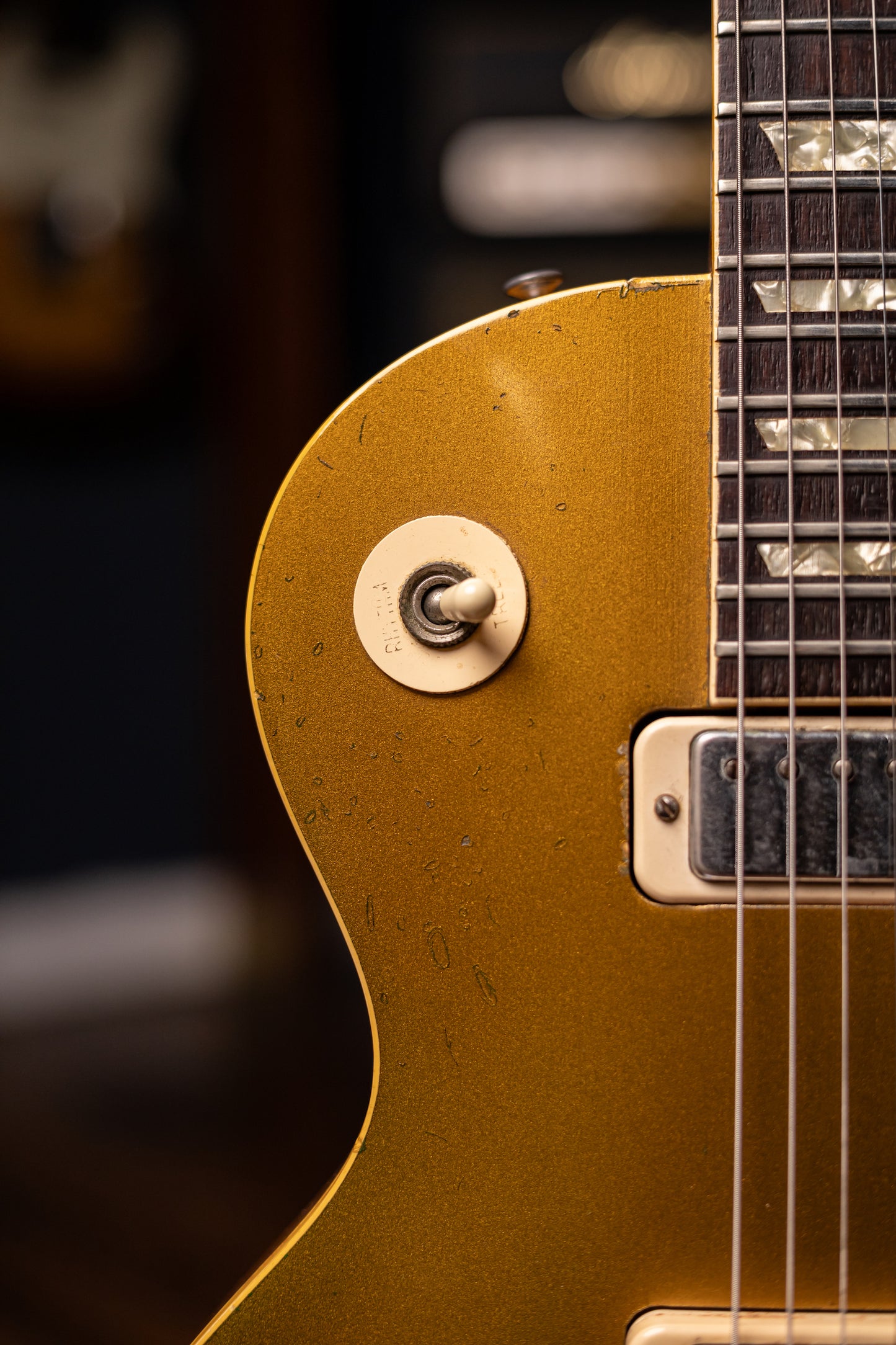 1971 Gibson Les Paul Deluxe Electric Guitar - Goldtop