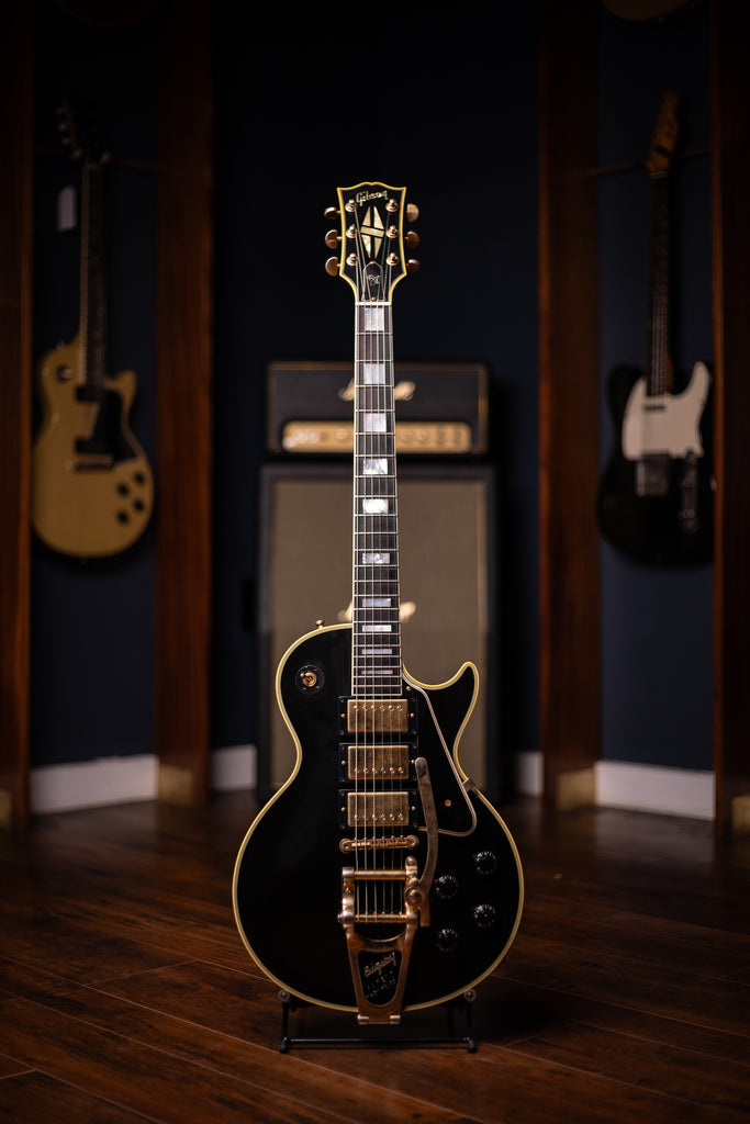 2008 Gibson Custom Shop Jimmy Page Les Paul Custom W/ Bigsby Electric Guitar - Ebony2008 Gibson Custom Shop Jimmy Page Les Paul Custom W/ Bigsby Electric Guitar - Ebony