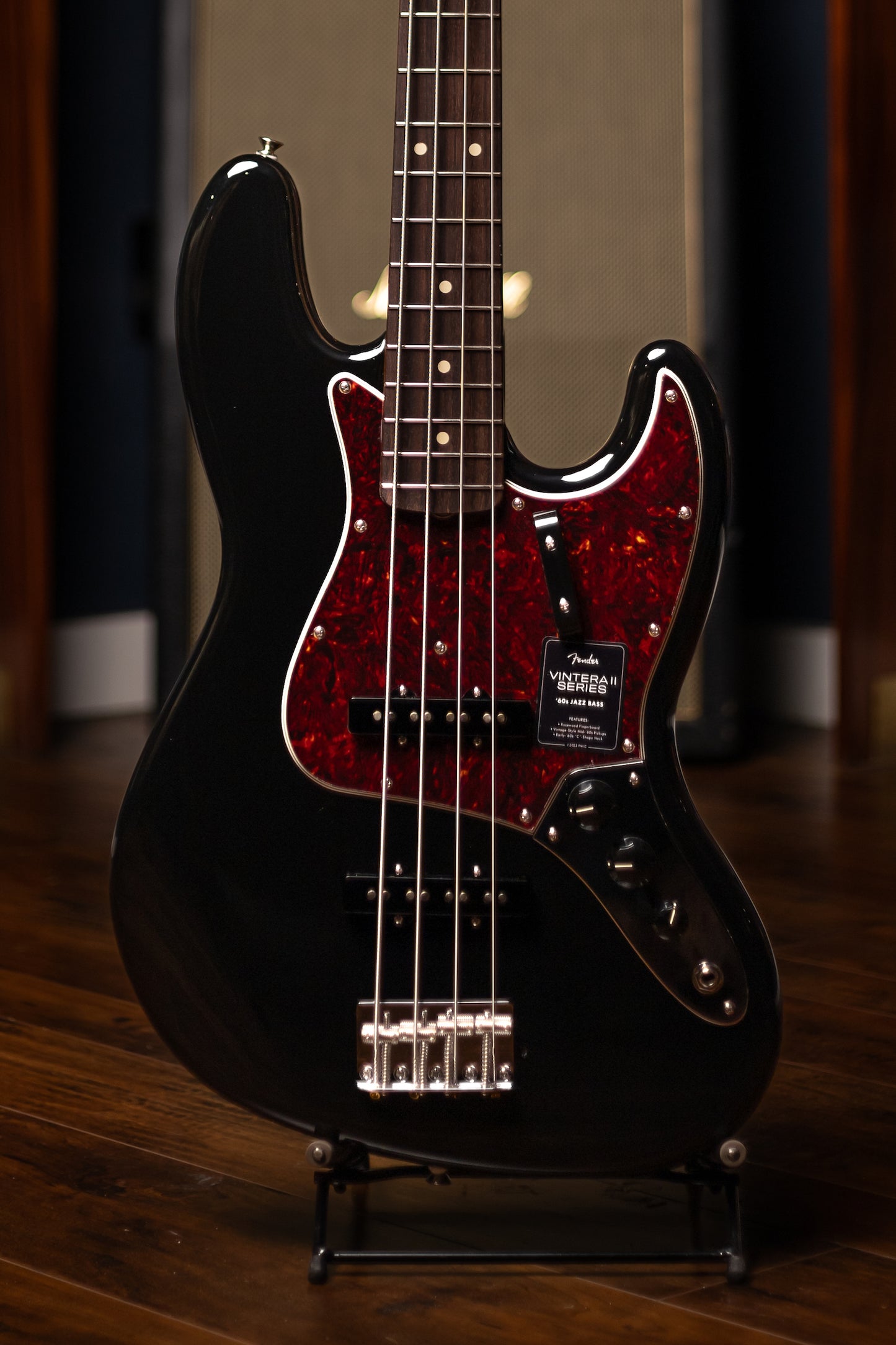 Fender Vintera® II '60s Jazz Bass®, Rosewood Fingerboard | BlackFender Vintera® II '60s Jazz Bass®, Rosewood Fingerboard | Black