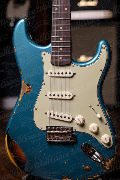 Fender Custom Shop '61 Stratocaster Heavy Relic Electric Guitar - Aged Ocean Turquoise over 3-Tone Sunburst