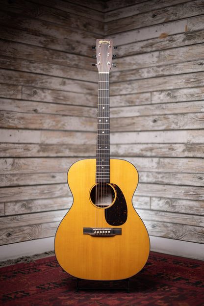 Martin 000-10E Retro Acoustic/Electric Guitar - Spruce/Sapele