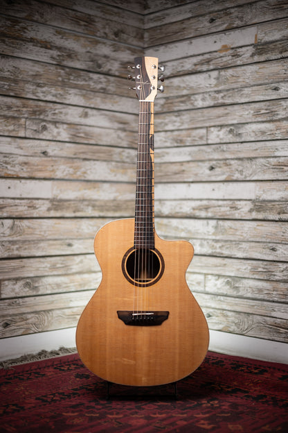Donovan Leah Guitars Caroline Benchmark Cutaway Acoustic Guitar - Natural