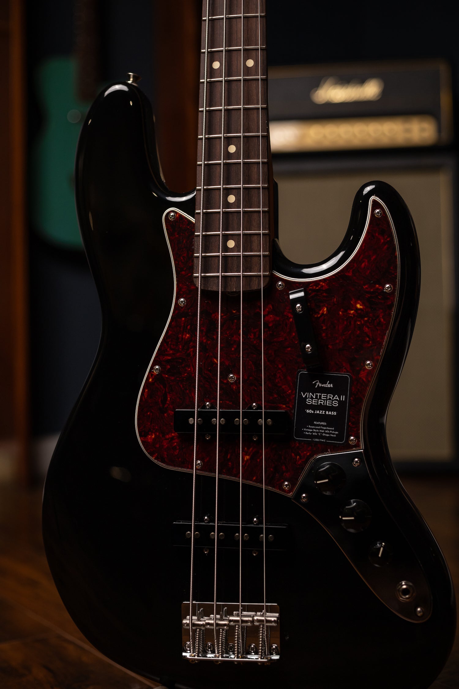 Fender Vintera® II '60s Jazz Bass®, Rosewood Fingerboard | BlackFender Vintera® II '60s Jazz Bass®, Rosewood Fingerboard | Black