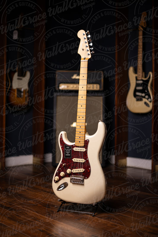Fender Player Plus Stratocaster Left Handed Electric Guitar - Olympic Pearl