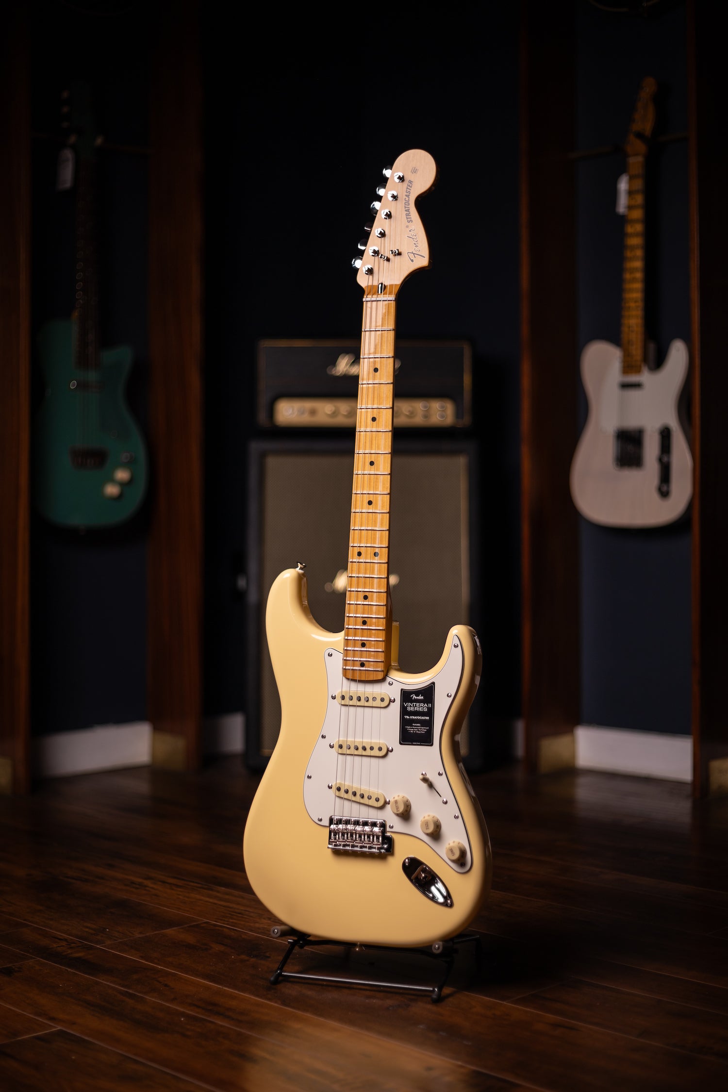 Fender Vintera II '70s Stratocaster Electric Guitar - Vintage White