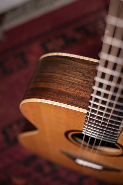 Donovan Leah Guitars Caroline Benchmark Cutaway Acoustic Guitar - Natural