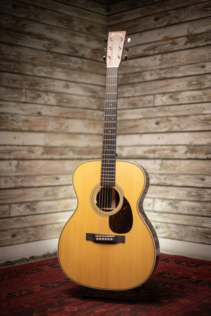 Martin OM-28E Standard L.R. Baggs Orchestra Model Acoustic-Electric Guitar  - Natural