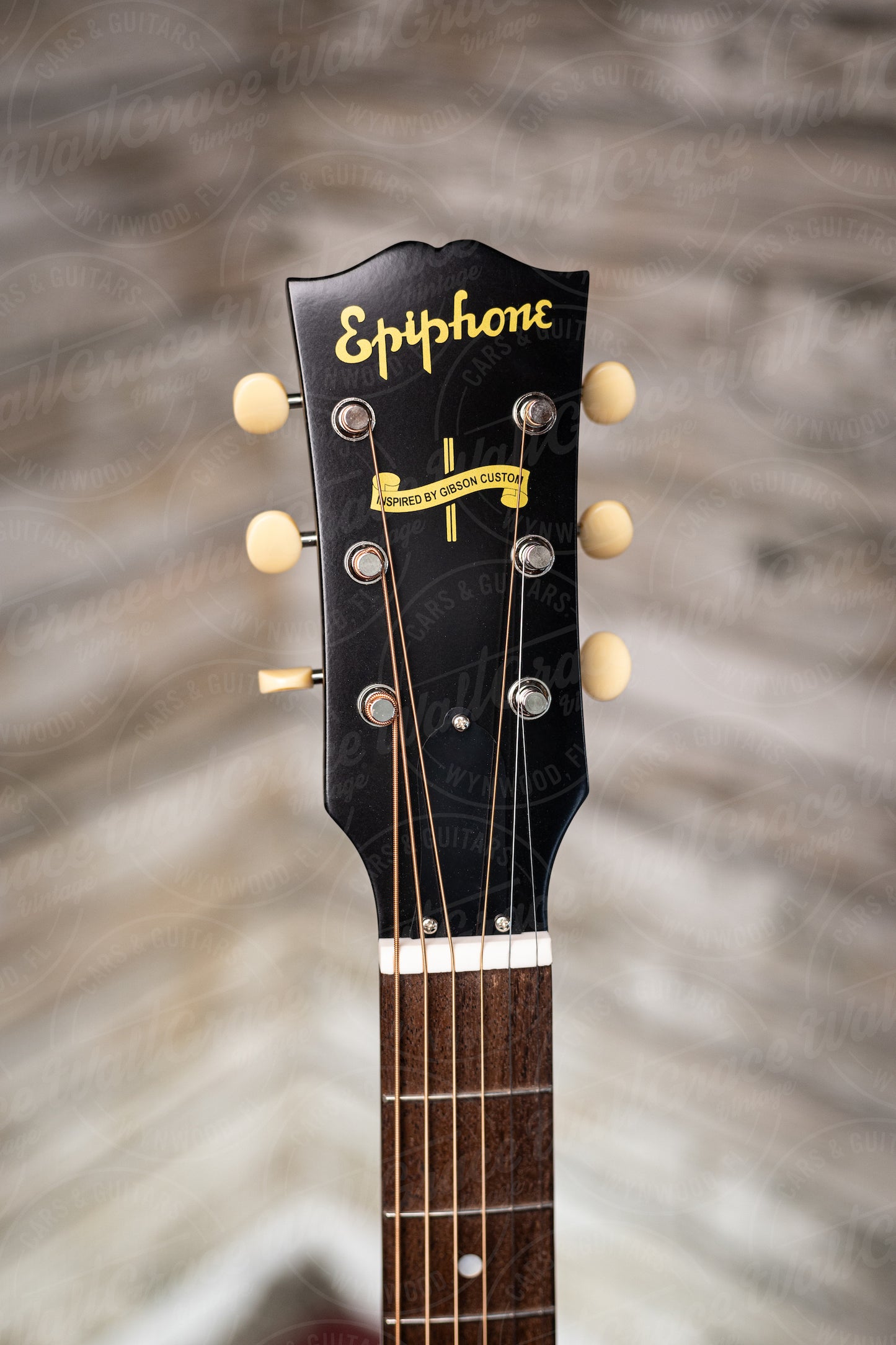 Epiphone 1942 Banner J-45 Acoustic Guitar - Vintage Sunburst VOS