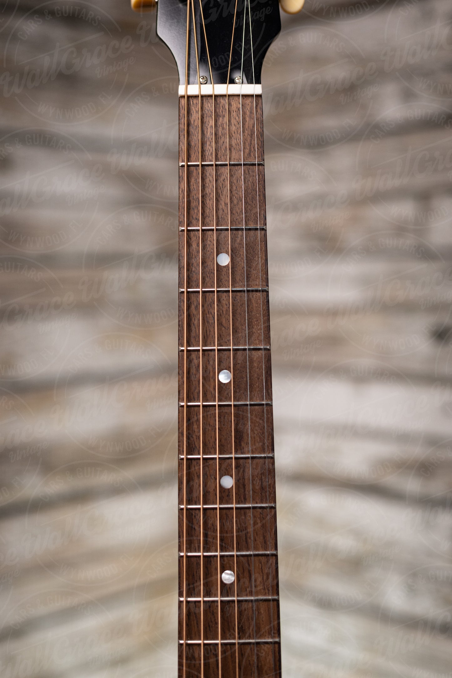 Epiphone 1942 Banner J-45 Acoustic Guitar - Vintage Sunburst VOS