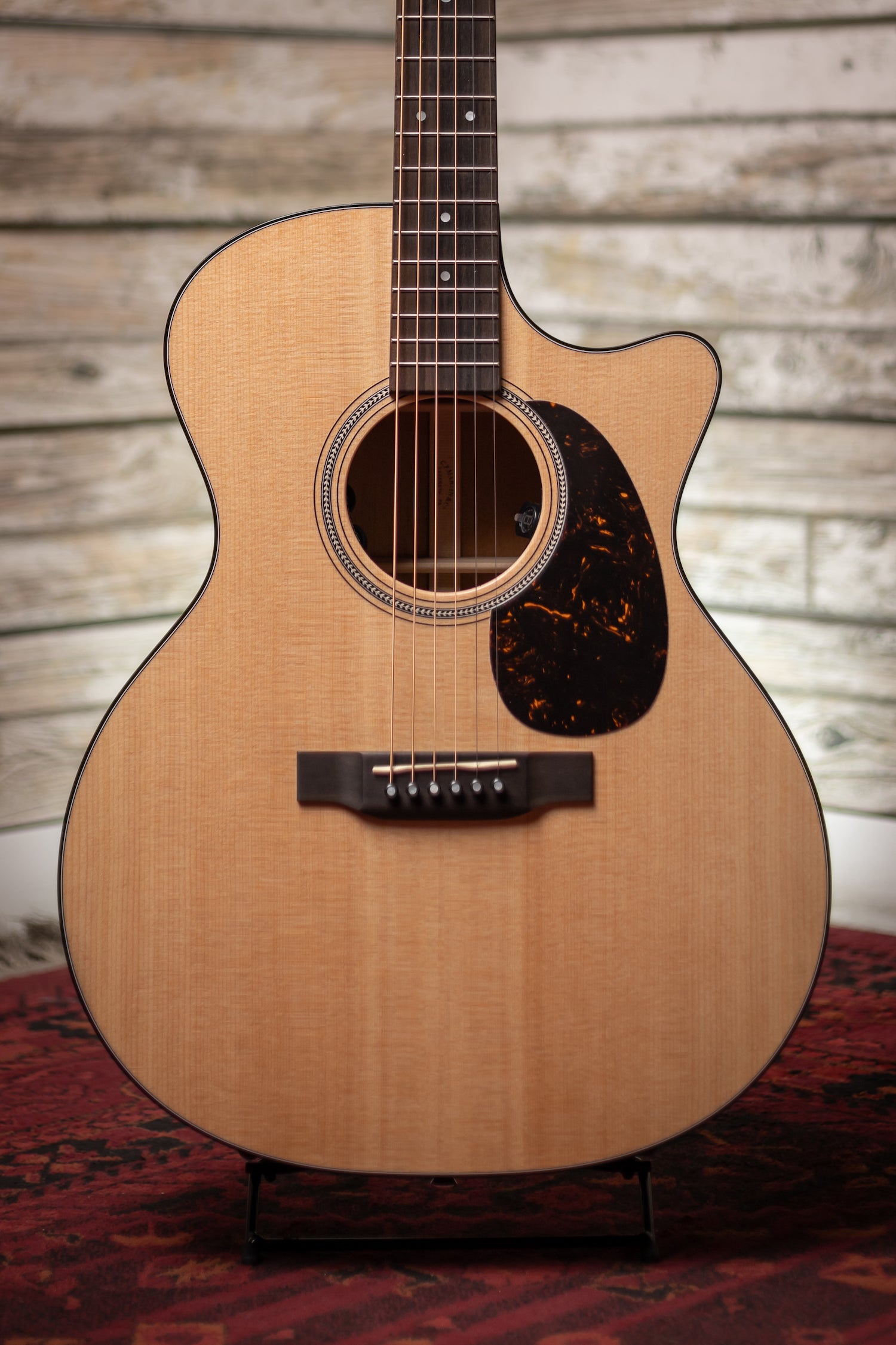 Martin GPC-16E 16 Series, Grand Performance 14-Fret Acoustic Electric Guitar