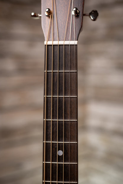 Martin GPC-16E 16 Series, Grand Performance 14-Fret Acoustic Electric Guitar