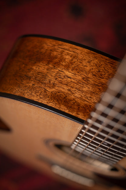 Martin GPC-16E 16 Series, Grand Performance 14-Fret Acoustic Electric Guitar