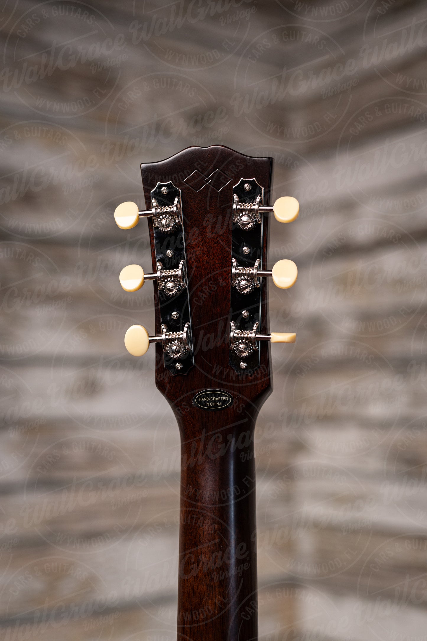 Epiphone 1942 Banner J-45 Acoustic Guitar - Vintage Sunburst VOS
