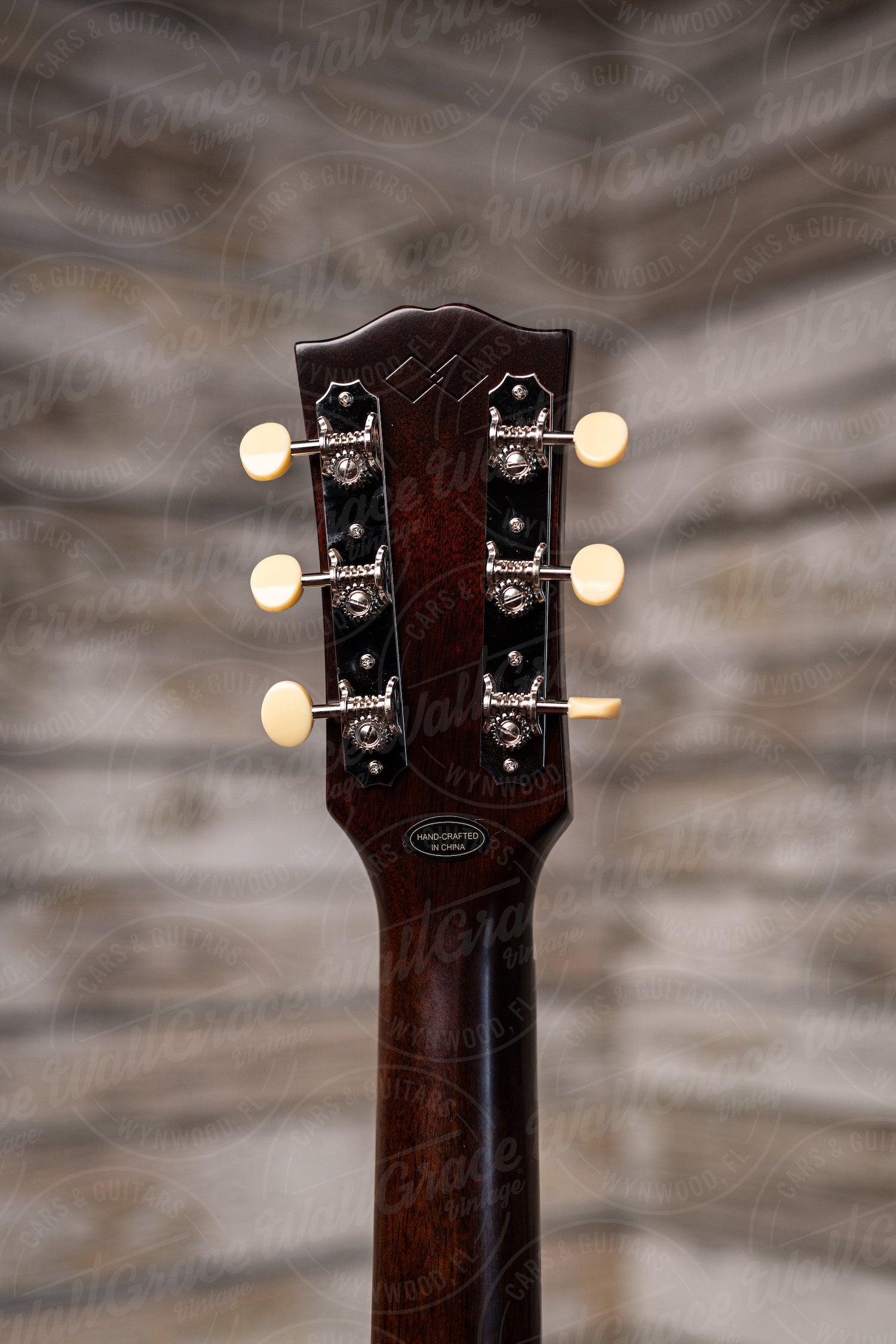 Epiphone 1942 Banner J-45 Acoustic Guitar - Vintage Sunburst VOS