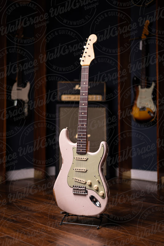 Fender Custom Shop Late 1962 Stratocaster® Relic® with Closet Classic Hardware Electric Guitar - Super Faded Aged Shell Pink
