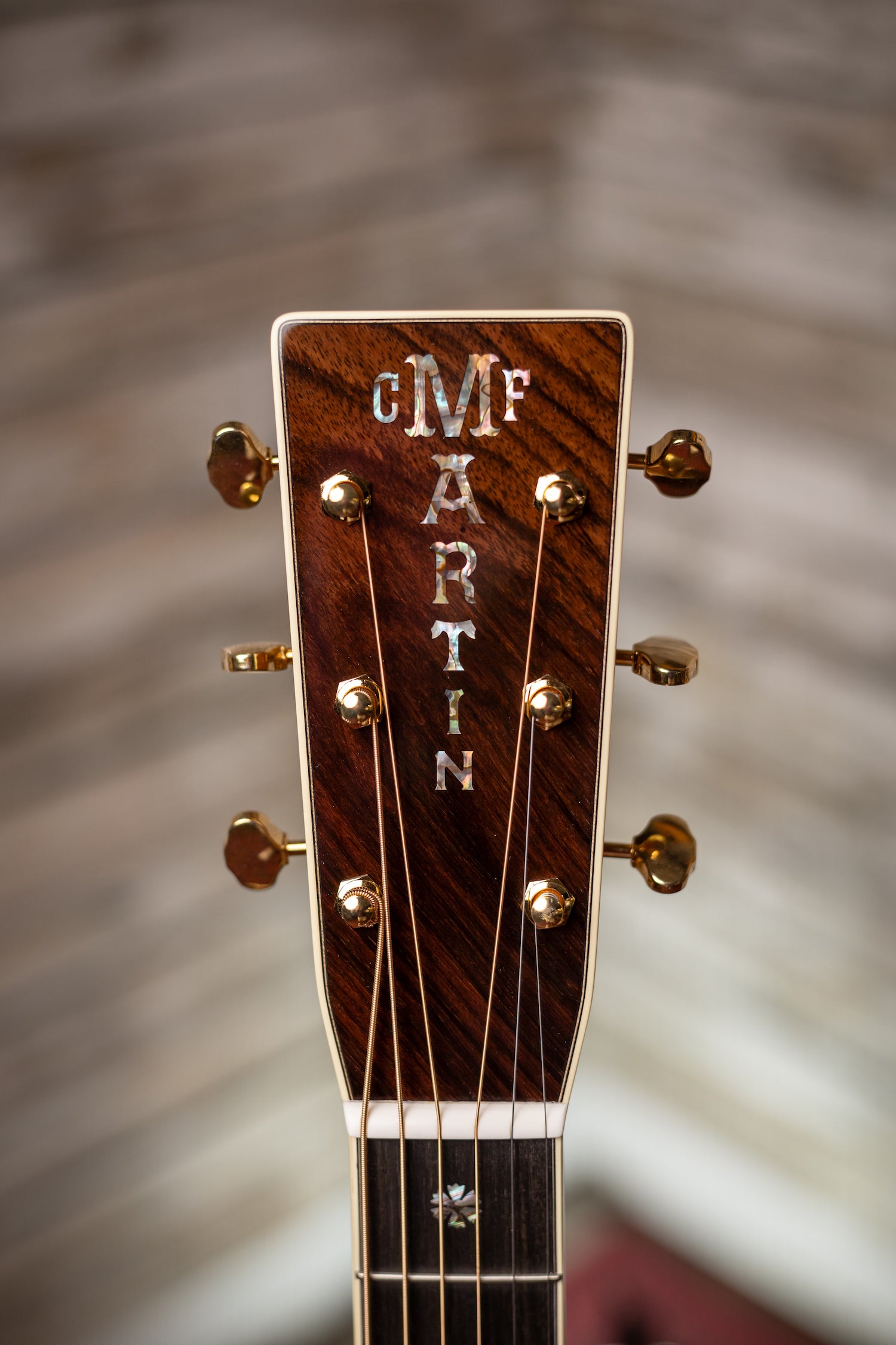 Martin CSNAMM26 -12 000/OM Auditorium Body - Aging Toner