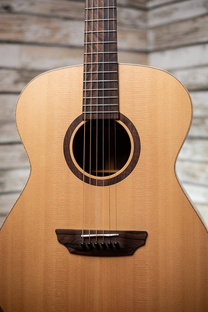 Donovan Leah Guitars Caroline Exceptional Acoustic Guitar - Natural