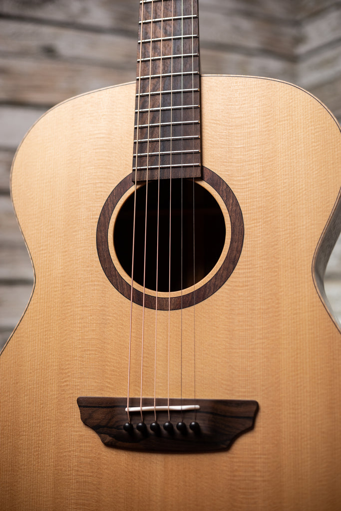 Donovan Leah Guitars Caroline Exceptional Acoustic Guitar - Natural