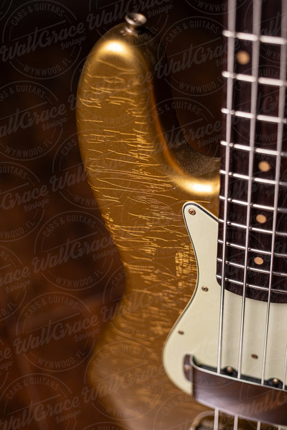 Fender Custom Shop 1963 Jazz Bass Journeyman Relic Bass - Aged Aztec Gold