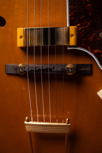 Epiphone 150th Anniversary Zephyr DeLuxe Regent Hollowbody Electric Guitar - Aged Antique Natural