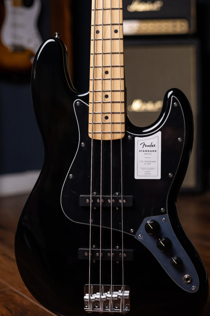 Fender Standard Jazz Bass - Black