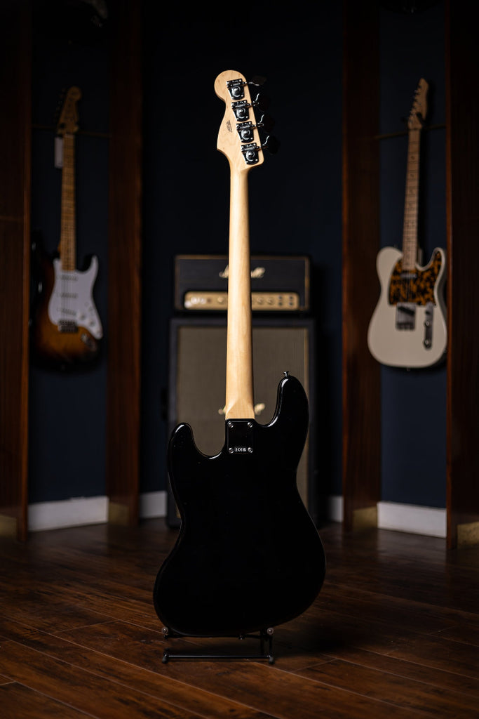 Fender Standard Jazz Bass - Black