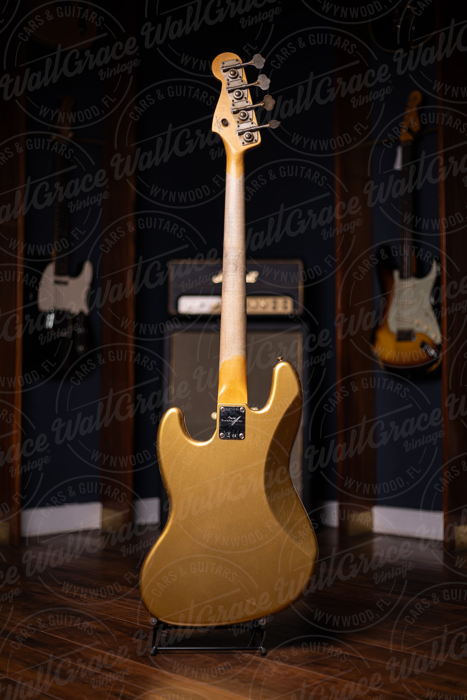 Fender Custom Shop 1963 Jazz Bass Journeyman Relic Bass - Aged Aztec Gold