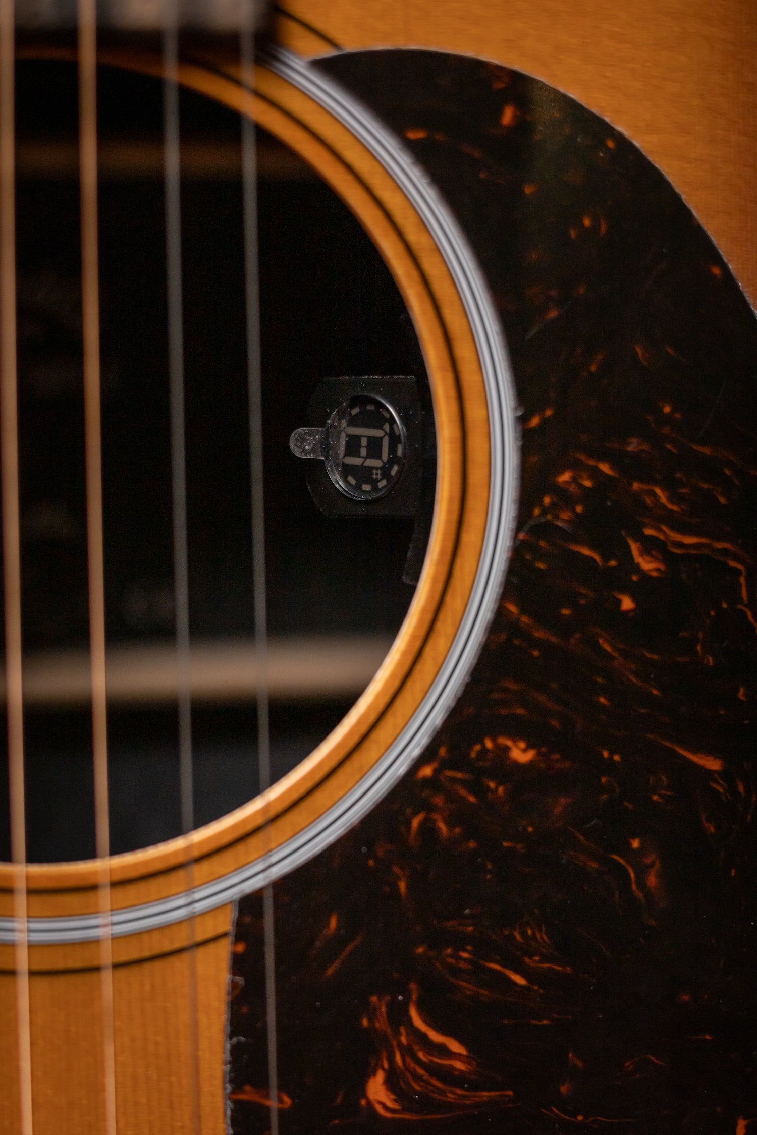 Martin DX2E Molly Tuttle Acoustic Electric Guitar - Vintage Sunburst