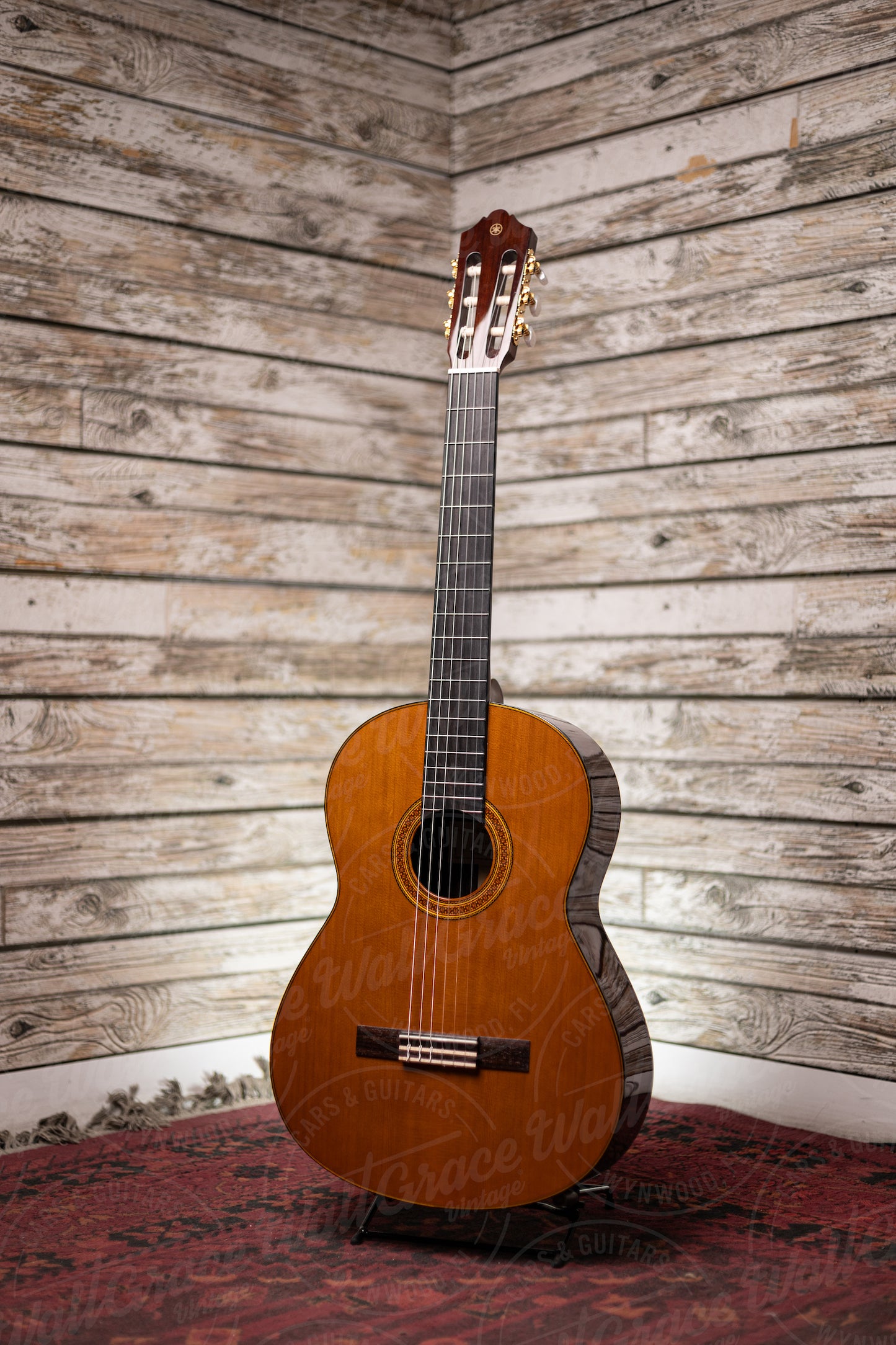 Yamaha GC182C Classical Guitar - Natural