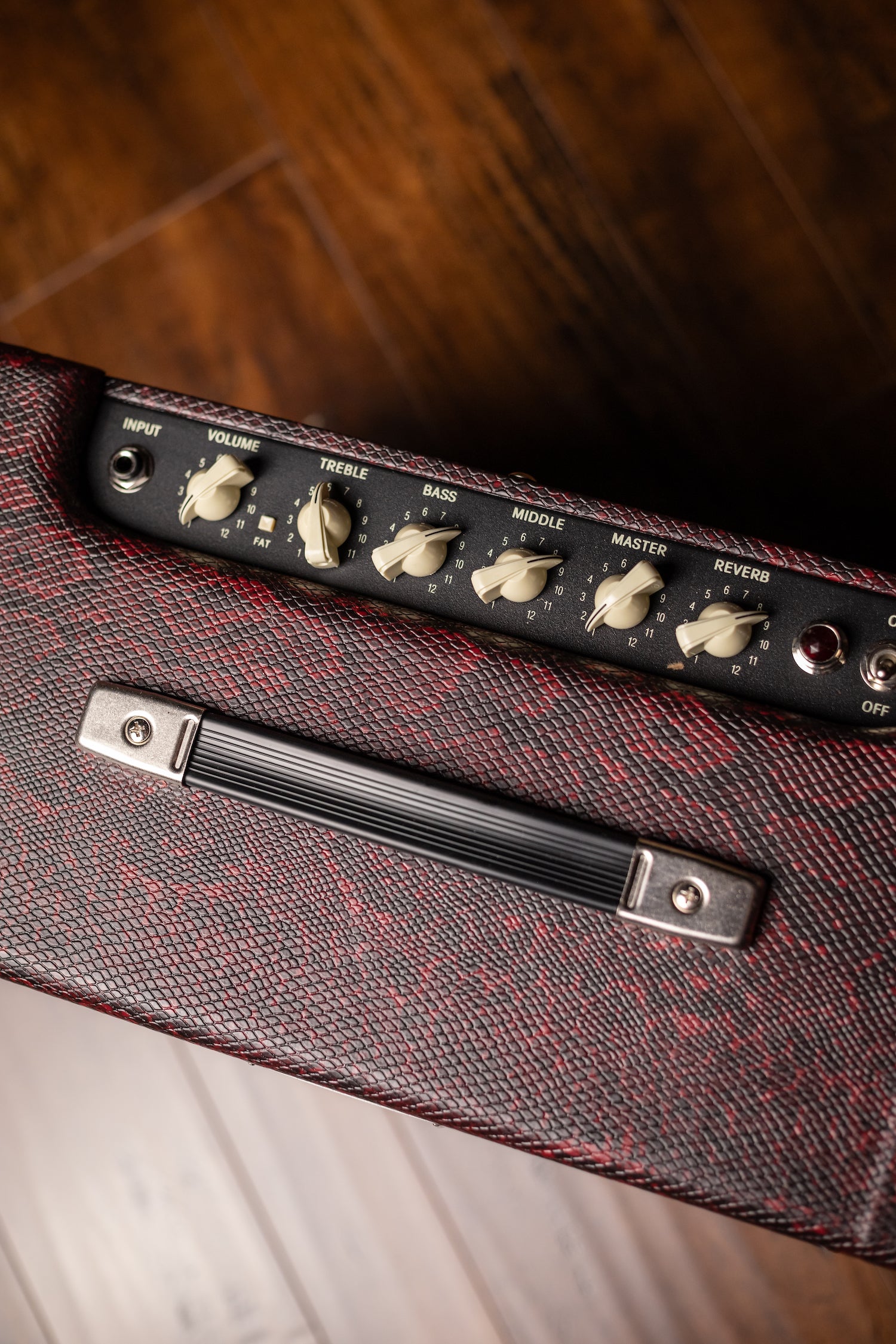 Fender Blues Junior IV Red Snakeskin Texas heat 120V