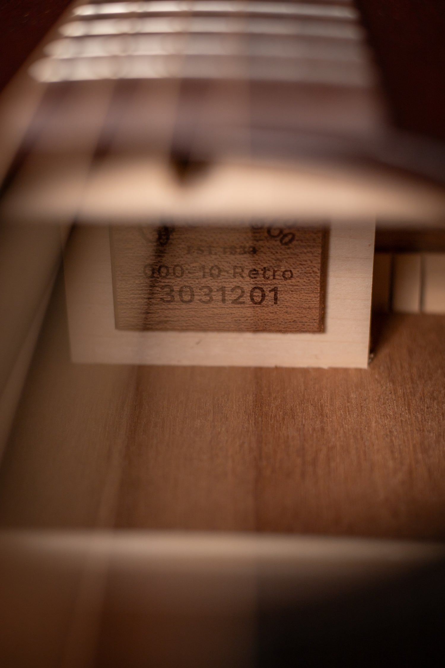 Martin 000-10E Acoustic Electric Guitar - Retro Sapele