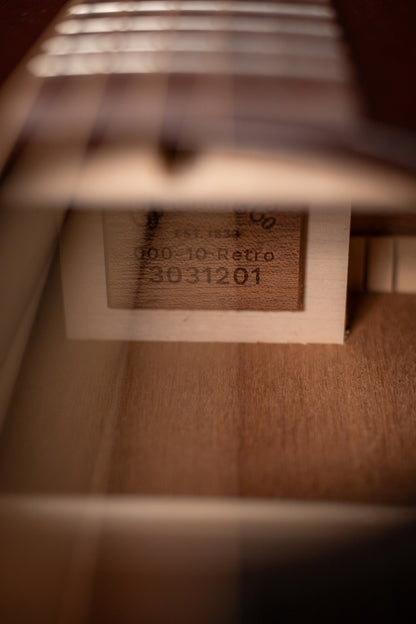 Martin 000-10E Acoustic Electric Guitar - Retro Sapele