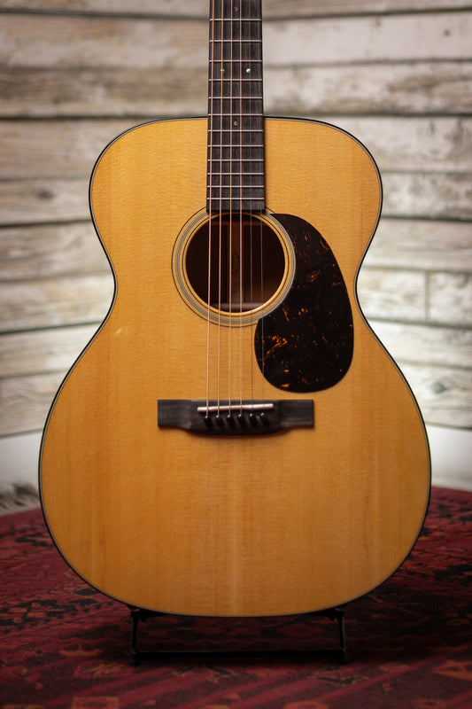 Martin 000-18 Acoustic Guitar - Natural