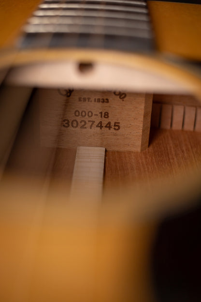 Martin 000-18 Acoustic Guitar - Natural