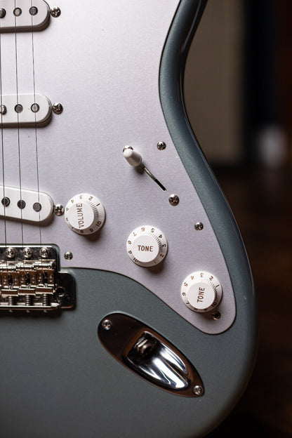 2010 Fender Custom Shop 1960 Stratocaster NOS Electric Guitar - Ice Blue Melt