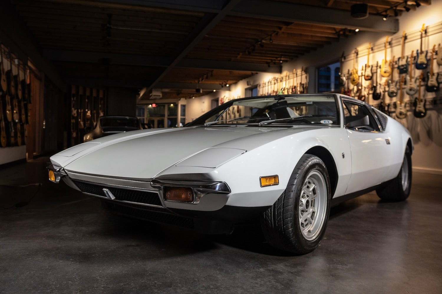 1972 De Tomaso Pantera White | SOLD
