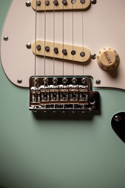 Fender Vintera II '70s Stratocaster Electric Guitar - Surf Green
