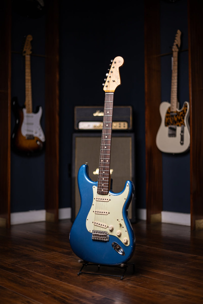 2011 Fender Custom Shop 1960 Stratocaster Relic Electric Guitar - Lake Placid Blue