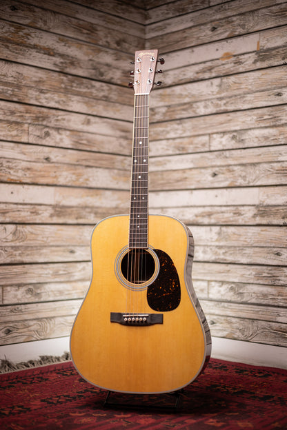 Martin D-35 Standard Series Acoustic Guitar - Natural Aging Toner